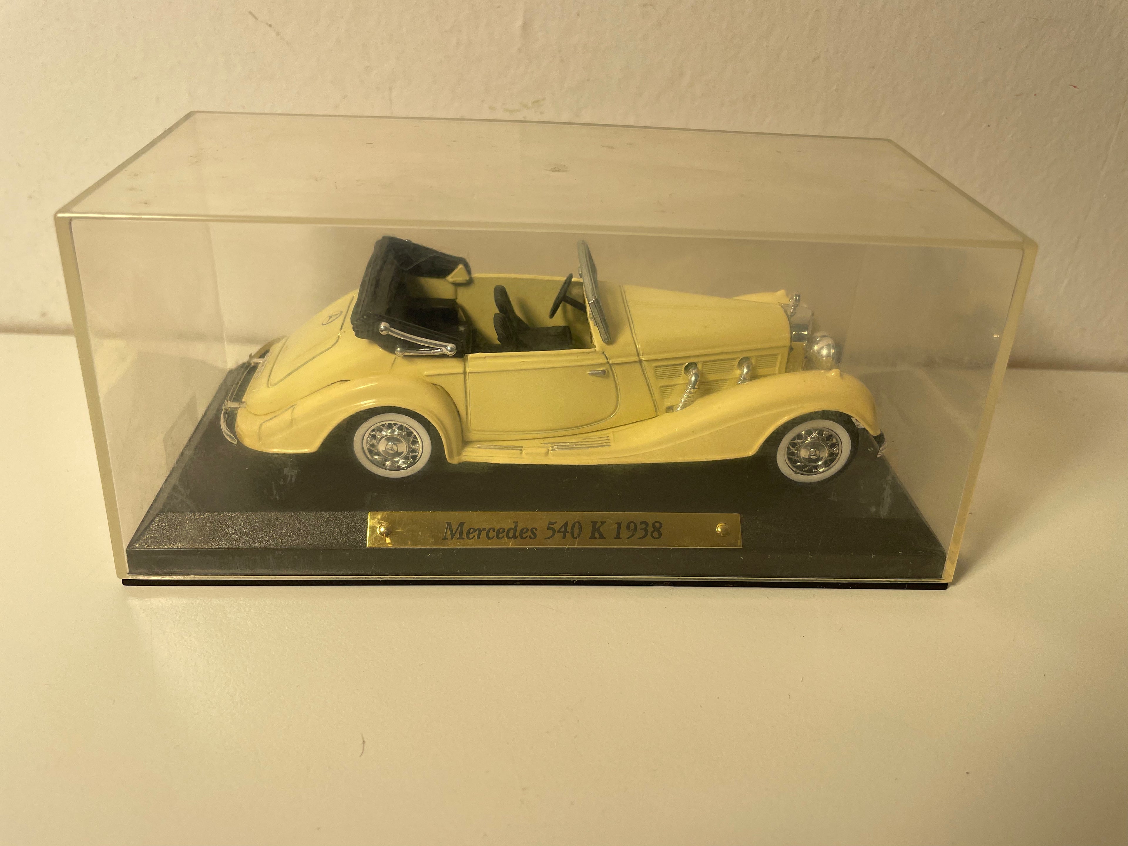 Mercedes 540K beige del 1938 (collezione Auto d'eccezione)