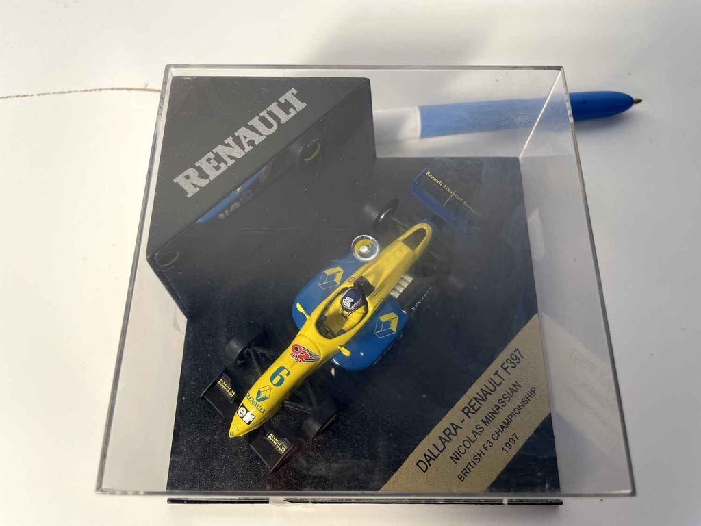 Dallara - Renault F397 jaune et bleue numéro 6 - Formule 1 - championnant F3 de GB de 1997 (boite carrée)