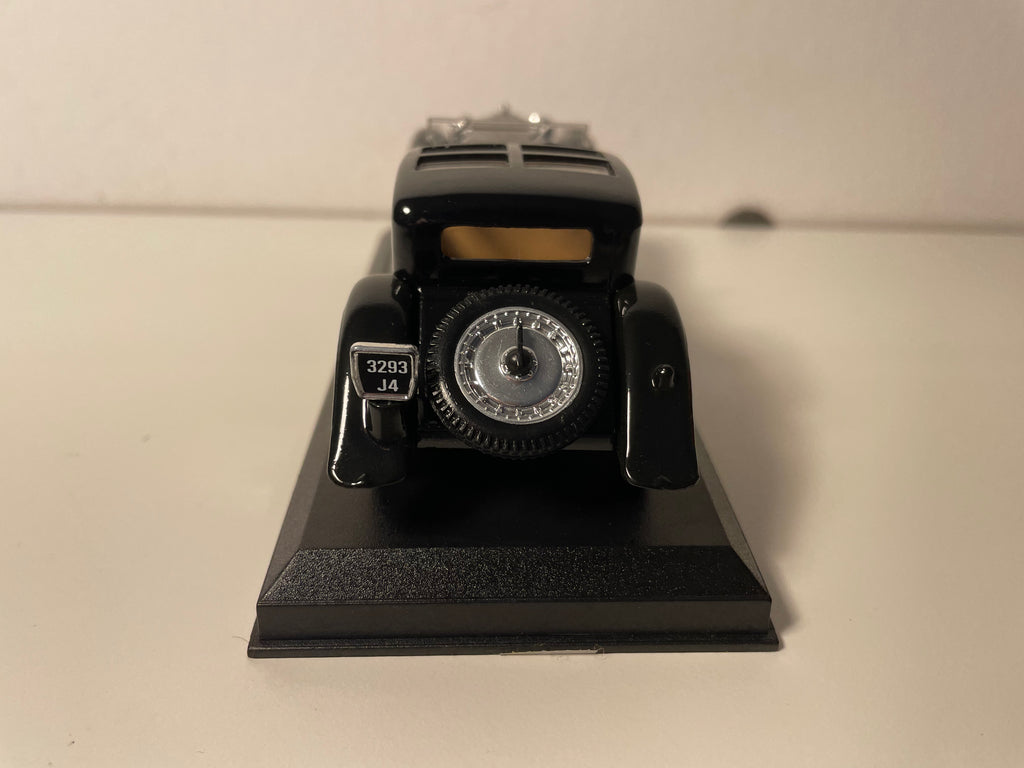 Bugatti royale noire et bleue de 1928 (collection Voitures d'exception)