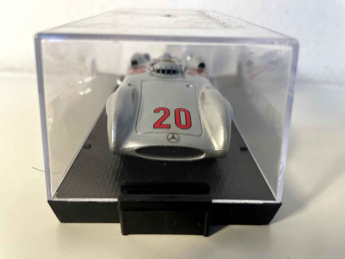 Mercedes W196C grise numéro 20 - Formule 1 - grand prix de France de 1954 (Brumm R280B)