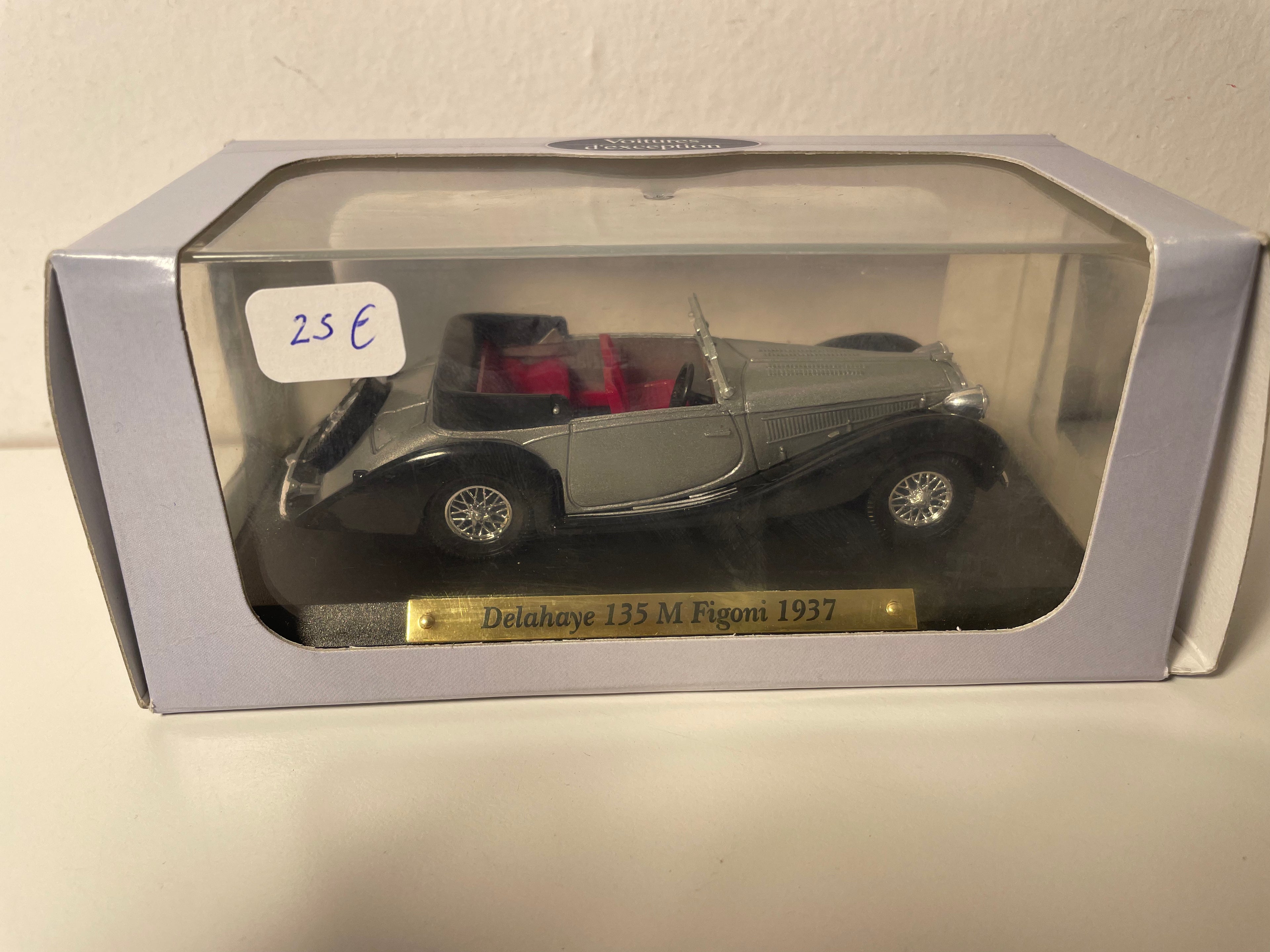 Delahaye 135 M Figoni gris de 1937 (colección Coches excepcionales)