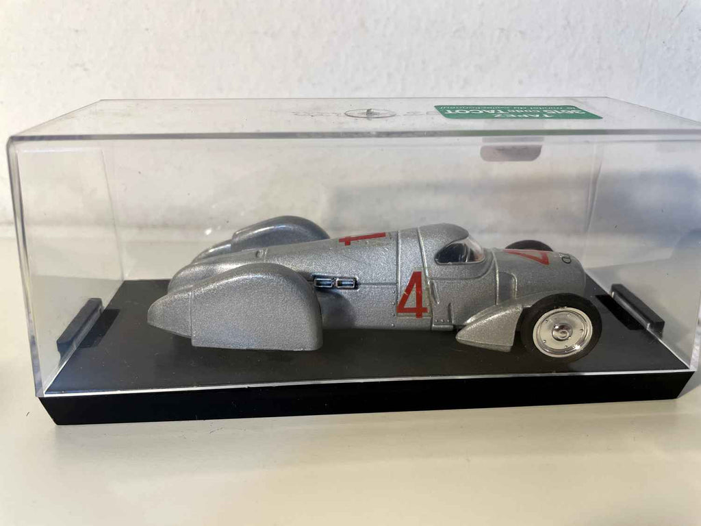 Auto Union Rekordwagen HP 370 grise numéro 4 de 1937 - voiture de course (Brumm série ORO R108)
