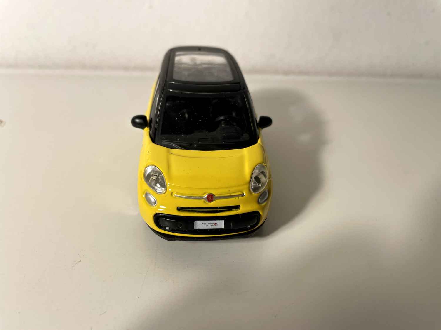 Fial 500L yellow - Burago