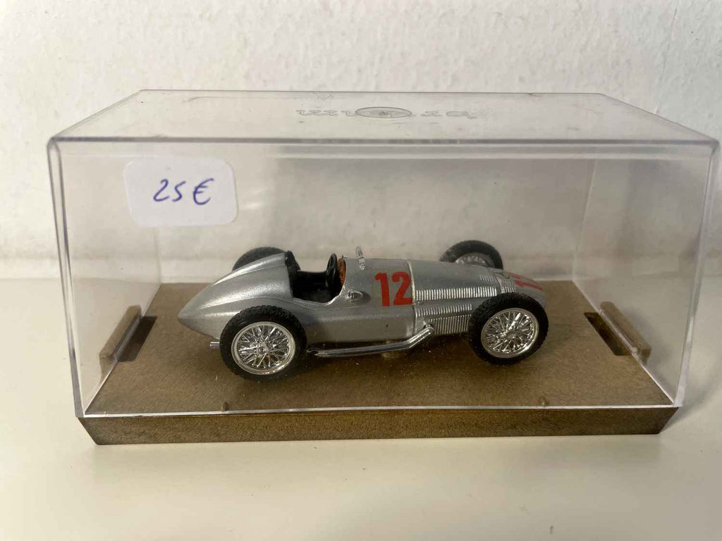 Mercedes Benz Grand Prix HP480 W 154 M 163 K del 1939 grigia numero 12 - auto da corsa (Brumm R37)