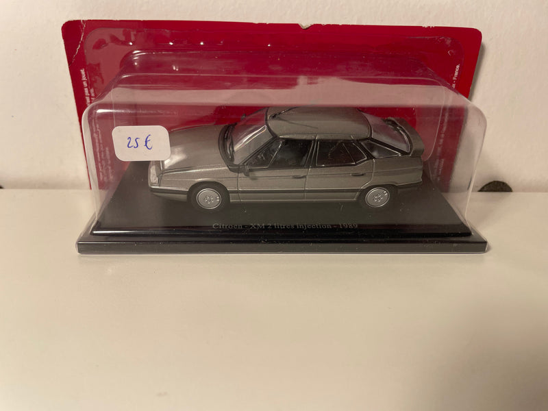 Citroën XM 2 litri grigia a iniezione del 1989
