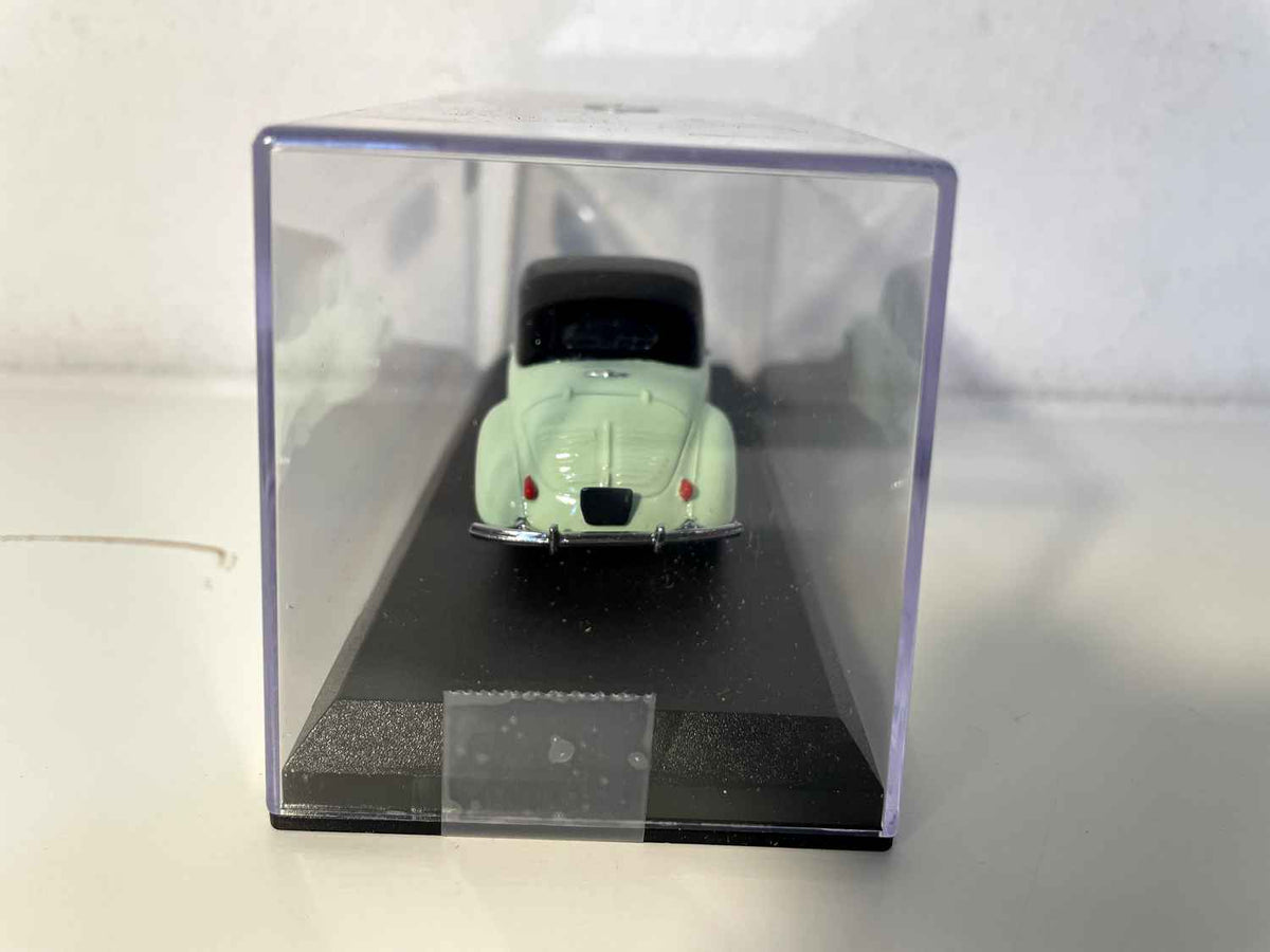 Renault 4 CV geschlossen Cabrio Green Labourdette und Black Capote von 1952 (Prestige Referenzsammlung N ° PM.97)