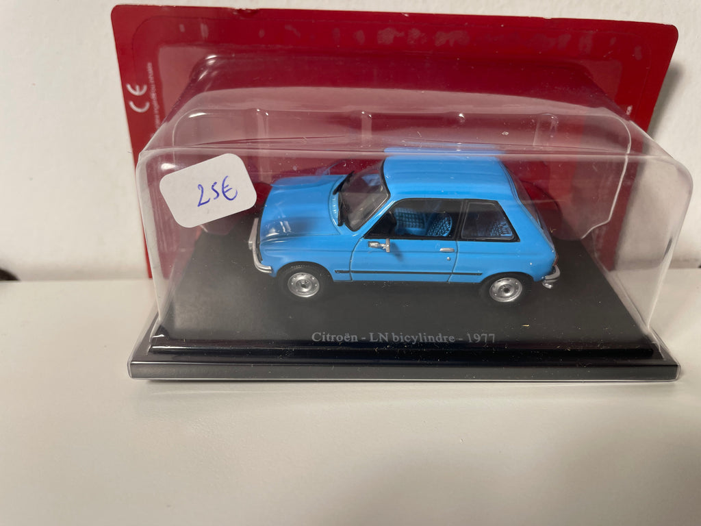 Citroën LN bicilindrica blu del 1977