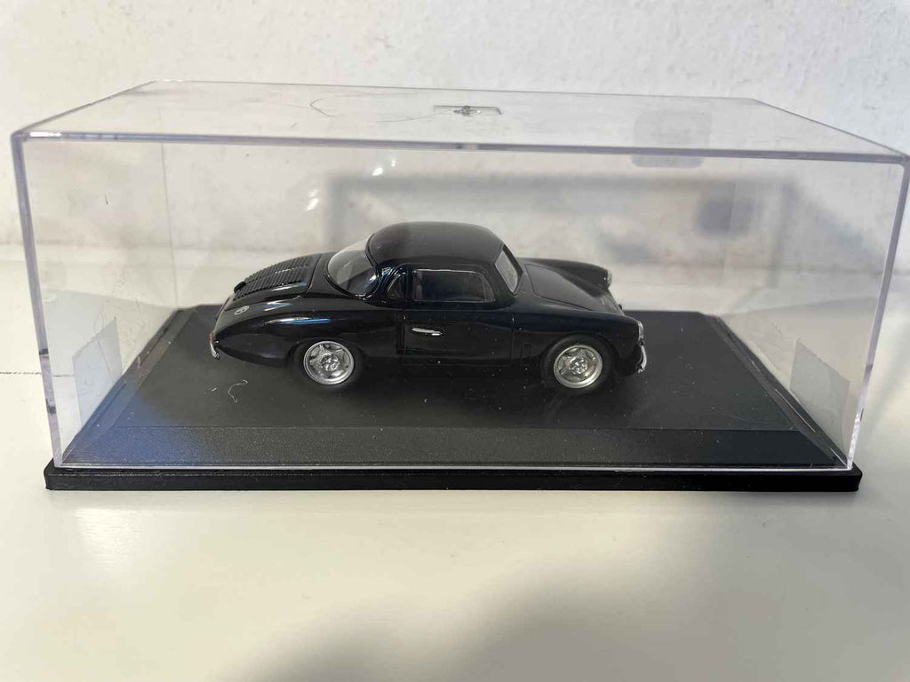 Schwaarz Renault 4 CV Coupé aus 1953 Vernet - Pairard (Paradcar Referenz 145)