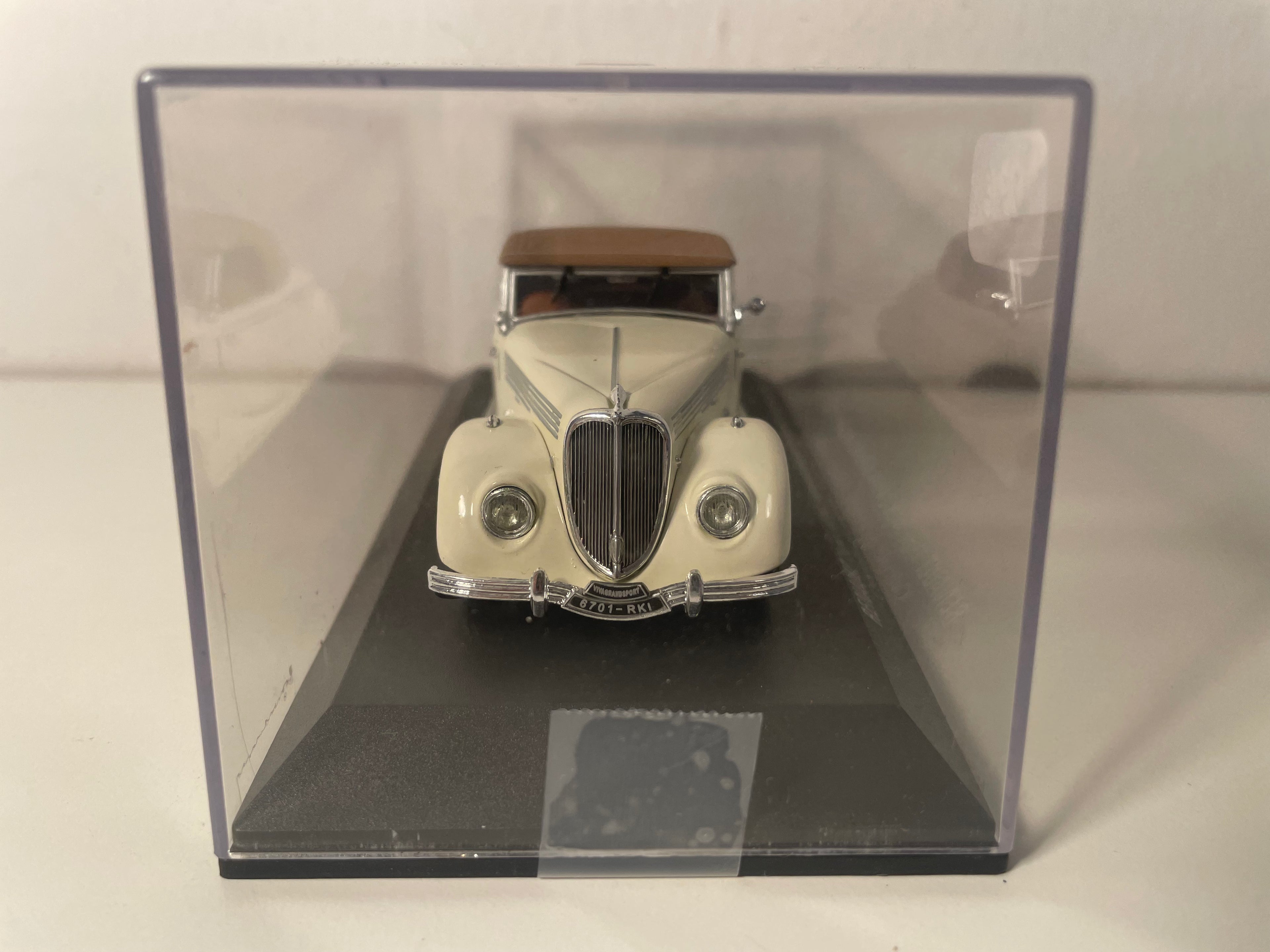 Renault type ACX 2 VIVA grand sport uit 1935