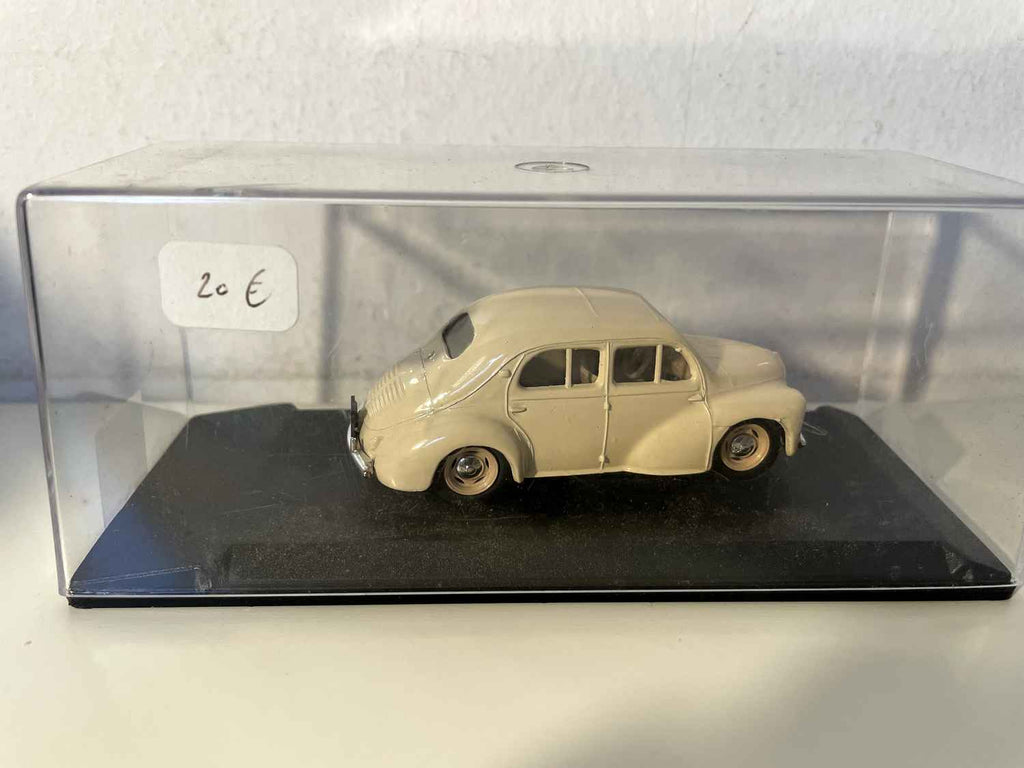 Renault 4 CV beige vitrée (Eligor référence 100611)