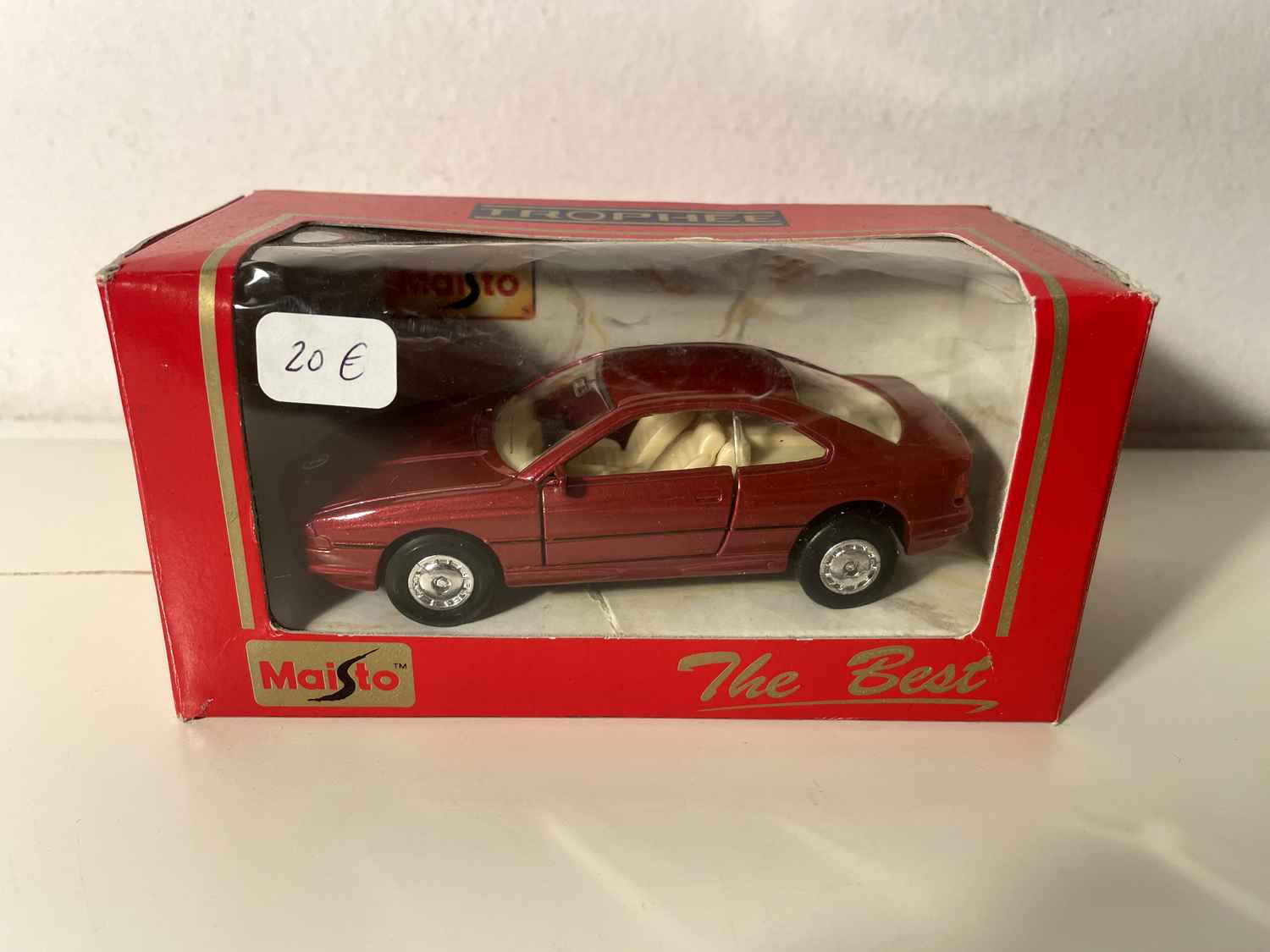 BMW 850I rosso scuro - bordeaux - MAISTO