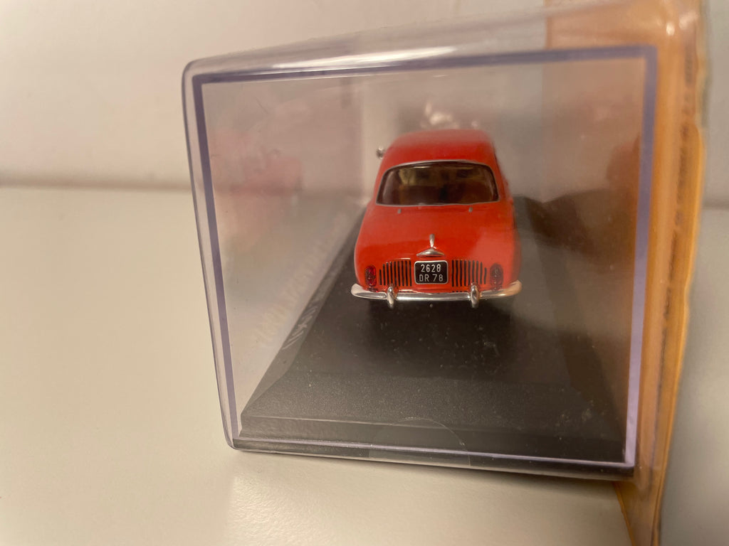 Renault Dauphine rojo/naranja de 1961