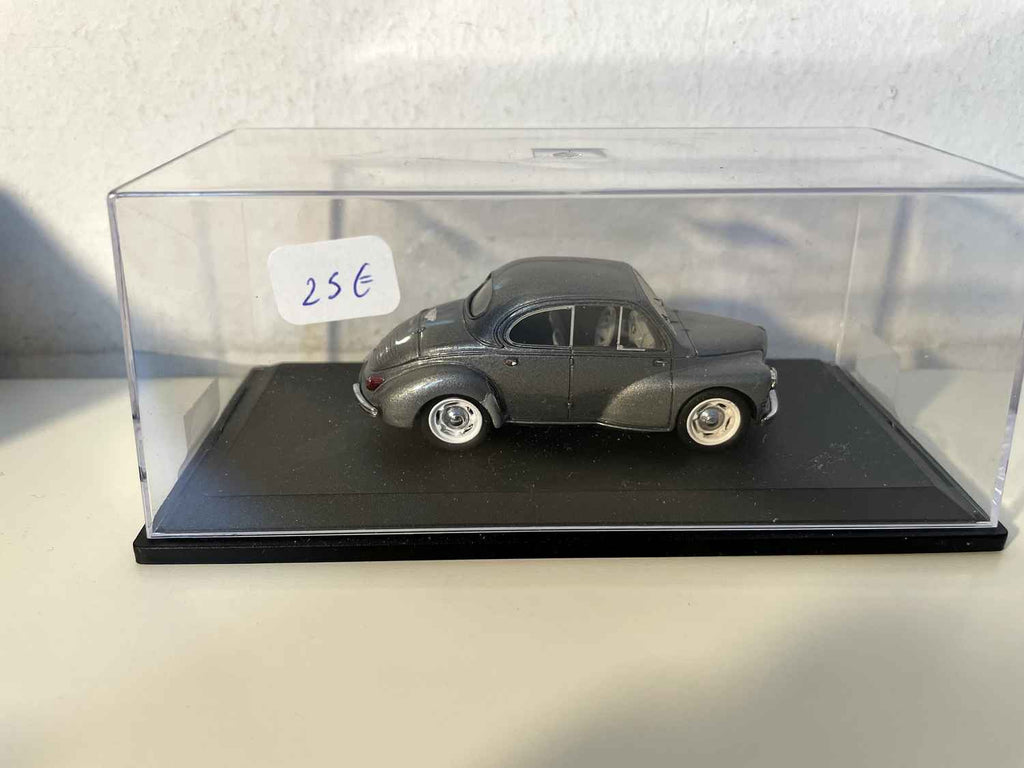 Renault 4 CV gro PICHON - PARAT (EMP Kollektiounsreferenz 95.013)
