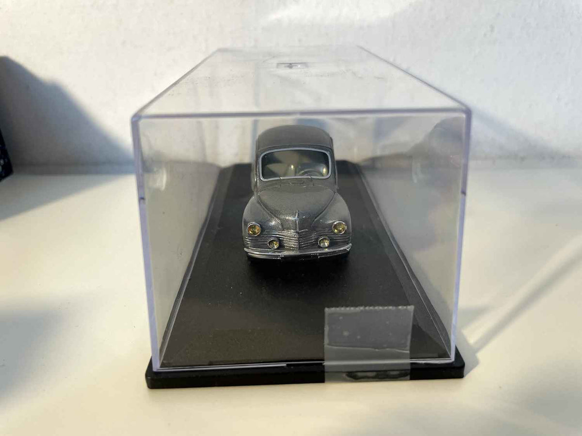 Renault 4 CV gro PICHON - PARAT (EMP Kollektiounsreferenz 95.013)