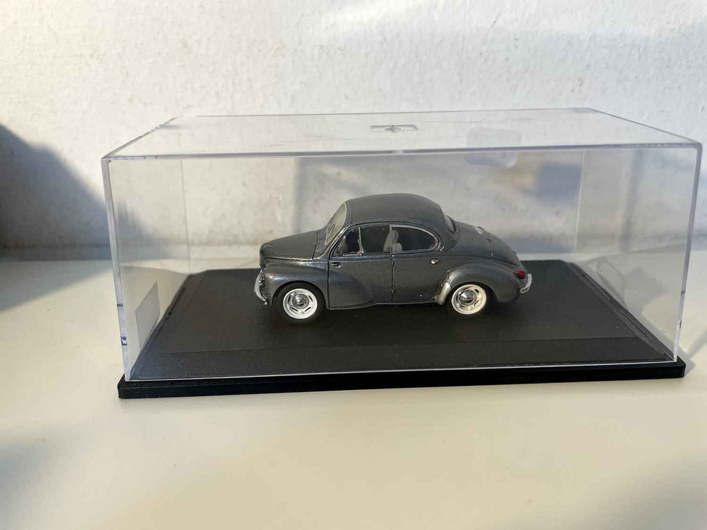 Renault 4 CV gro PICHON - PARAT (EMP Kollektiounsreferenz 95.013)