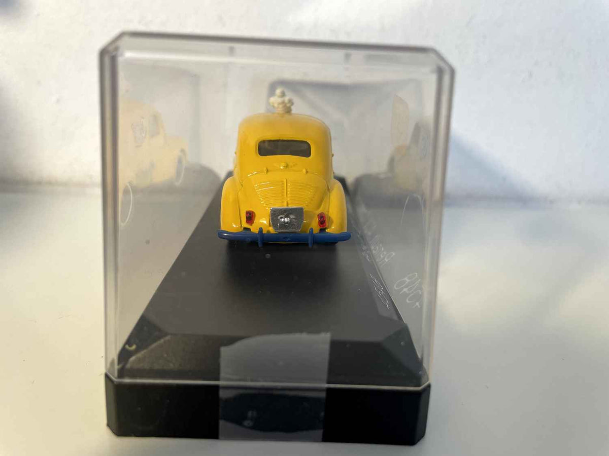 Renault 4 CV giel kommerziell MICHELIN (Solido 4548)