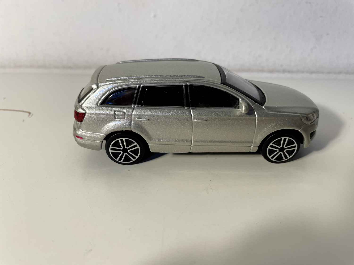 Audi Q7 grise - Burago