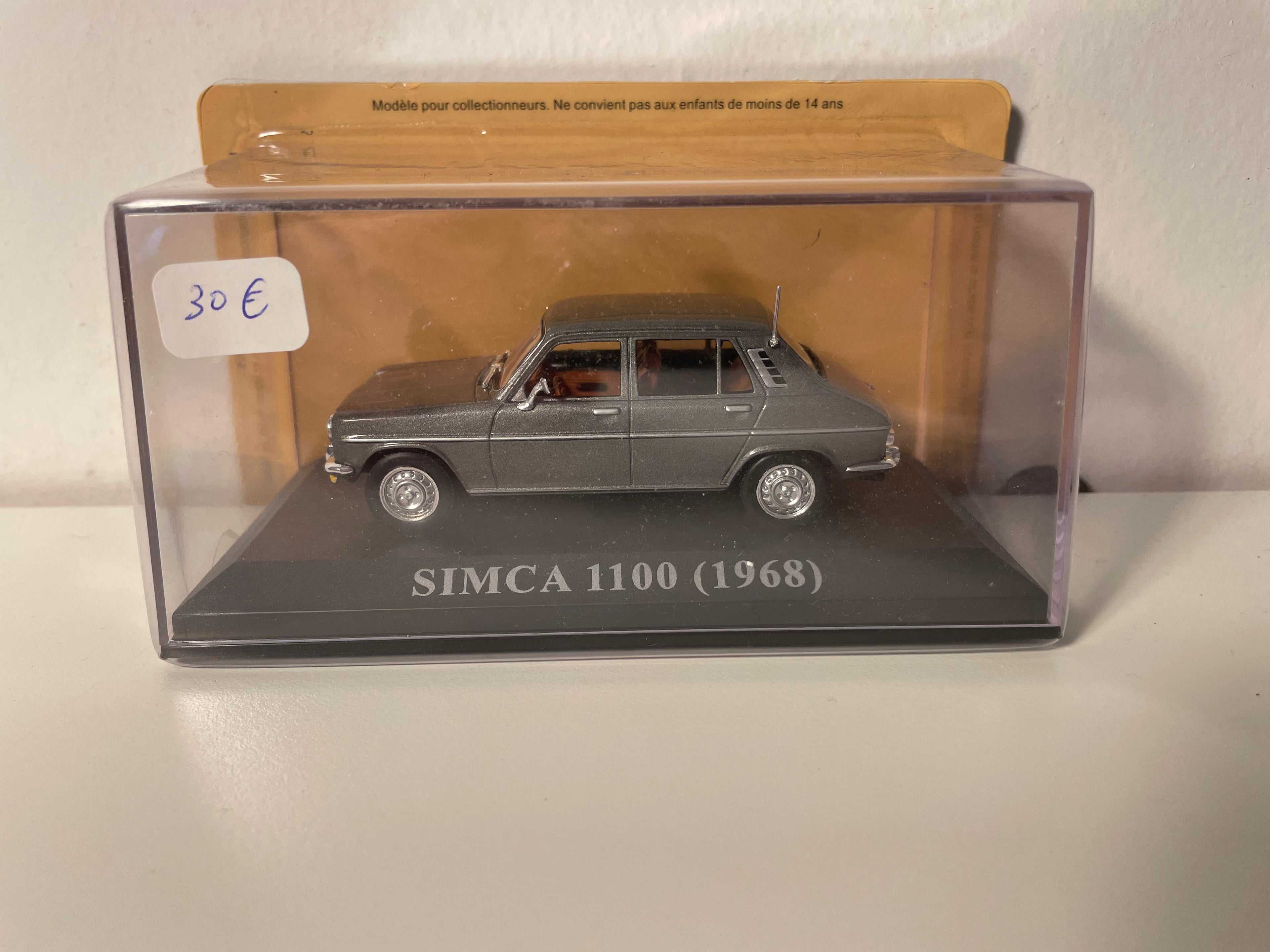Simca 1100 grise de 1968