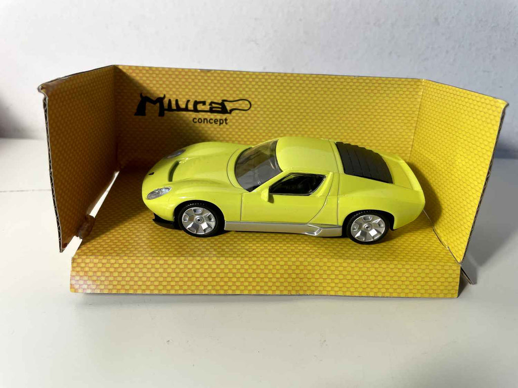 Yellow Lamborghini Miura - Mondo Motors