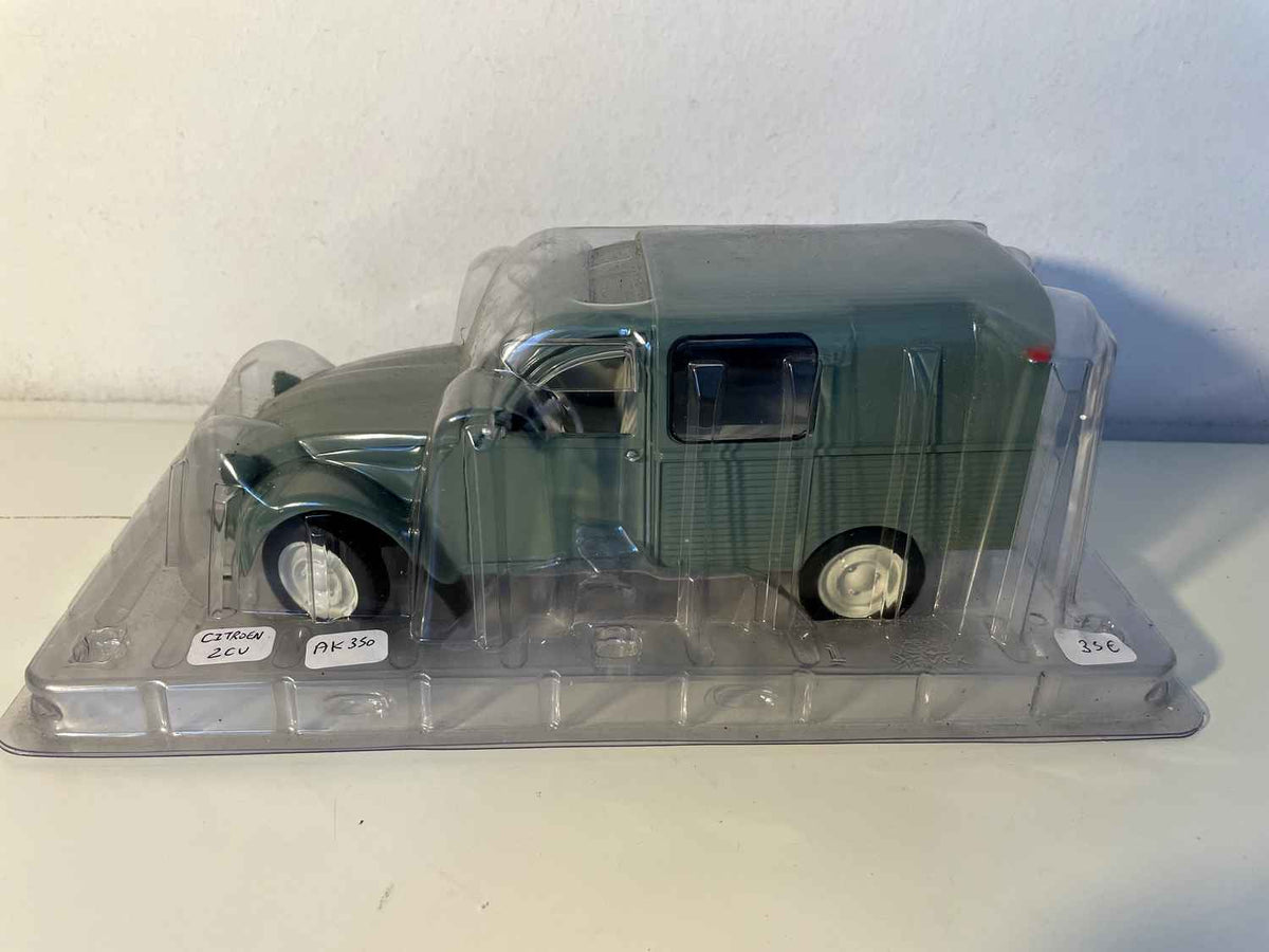 Citroën 2 CV AK350 gro (Solido Skala 1/18)