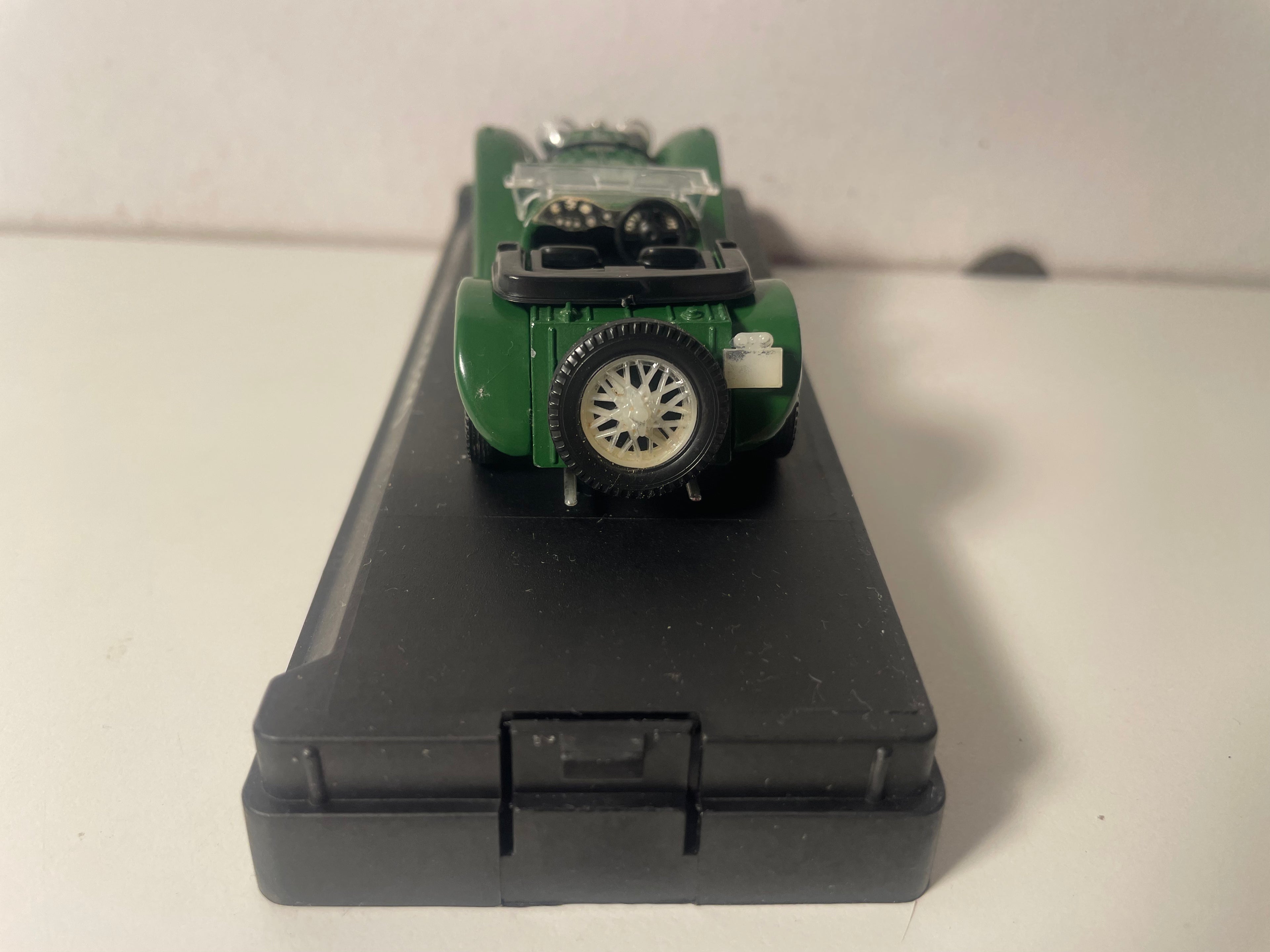 Jaguar SS100 zielony - Solido numer referencyjny 4002