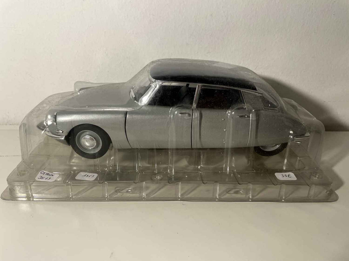 1963 Citroën D319 grau (Solido Skala 1/18)