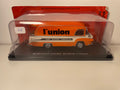 Renault Galion orange et beige avec publicité pour le quotidien L'UNION