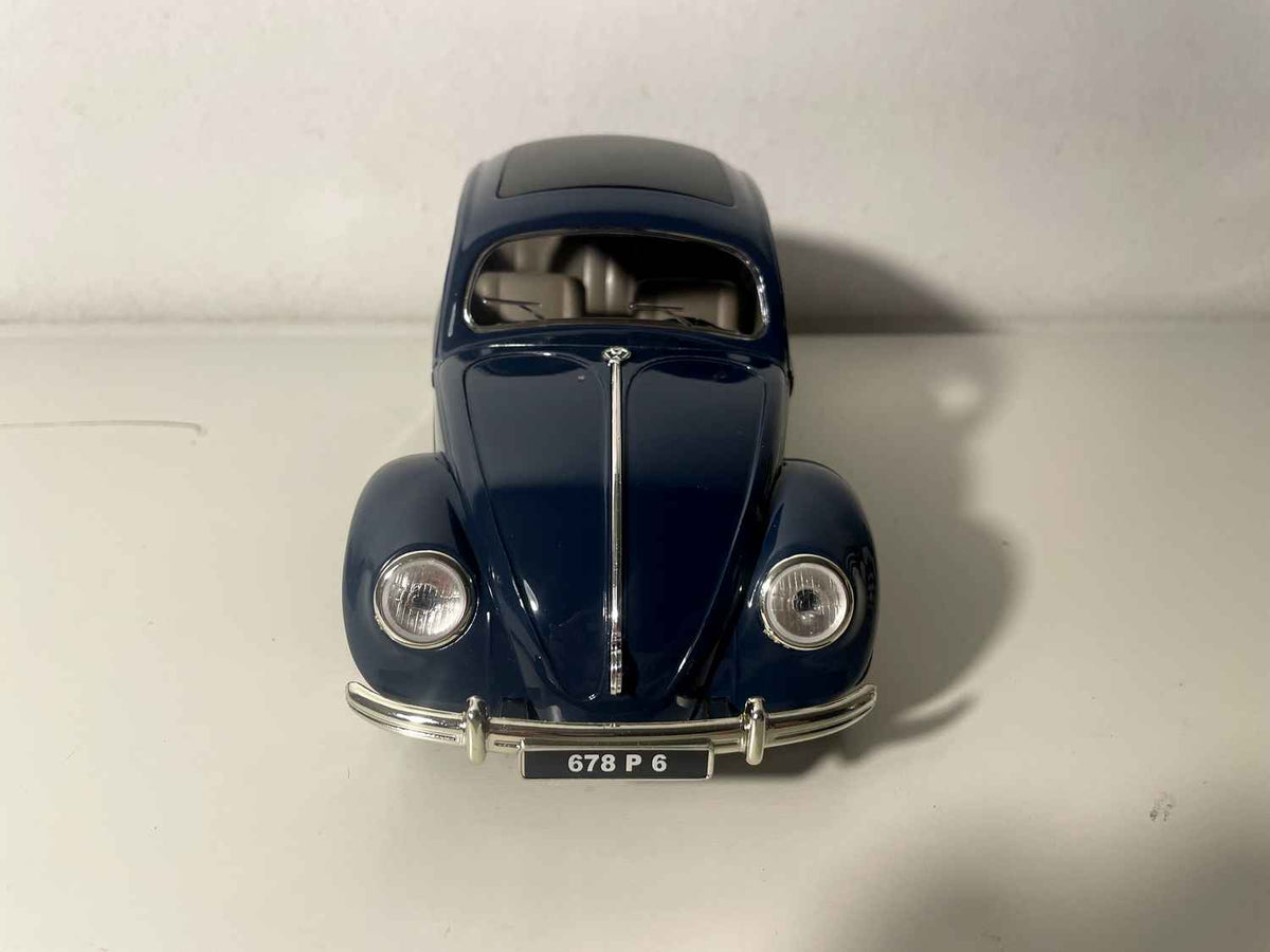 Volkswagen Beetle azul oscuro (Solido escala 1/18)