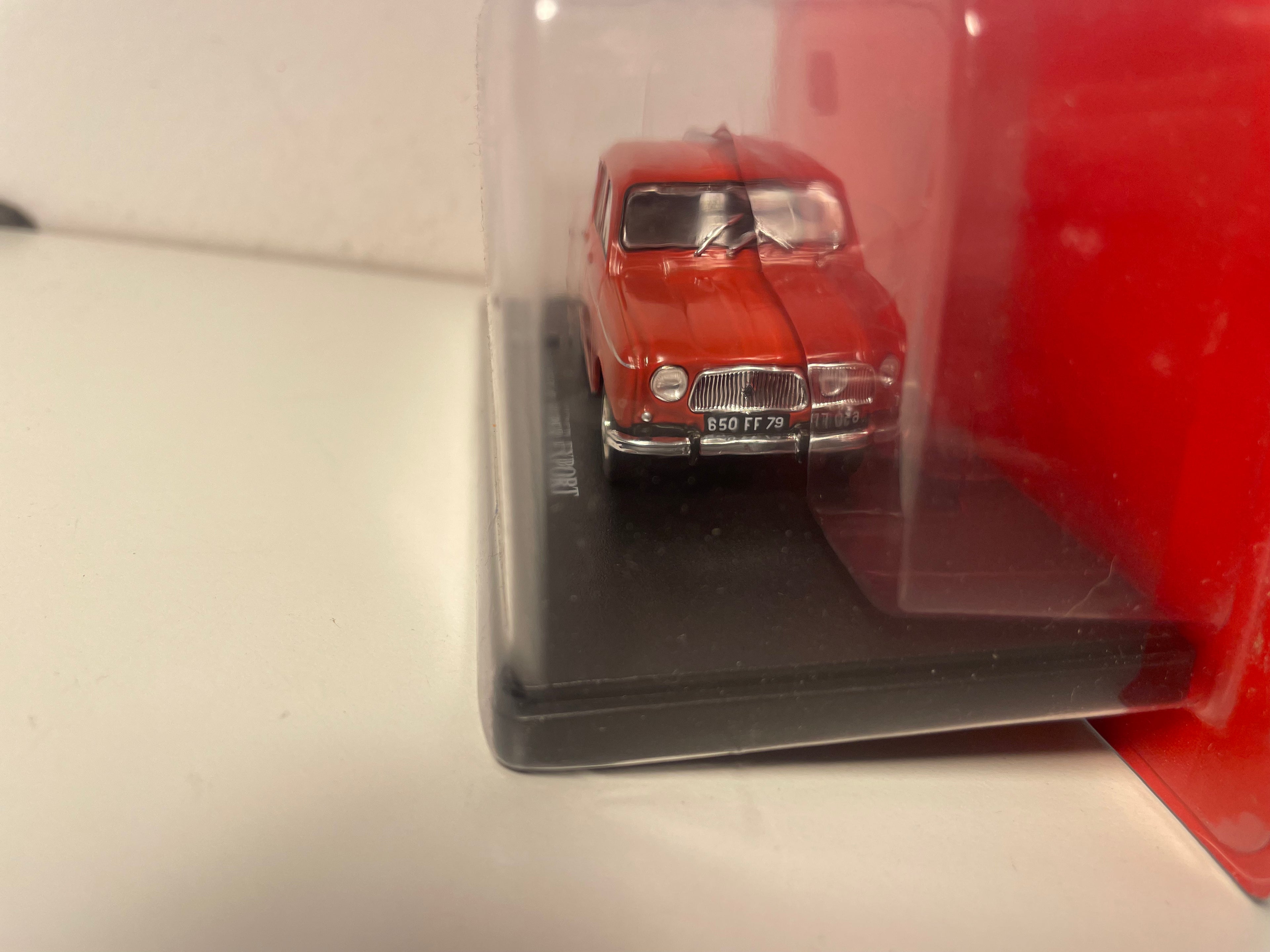 Renault 4L Super Export marrón