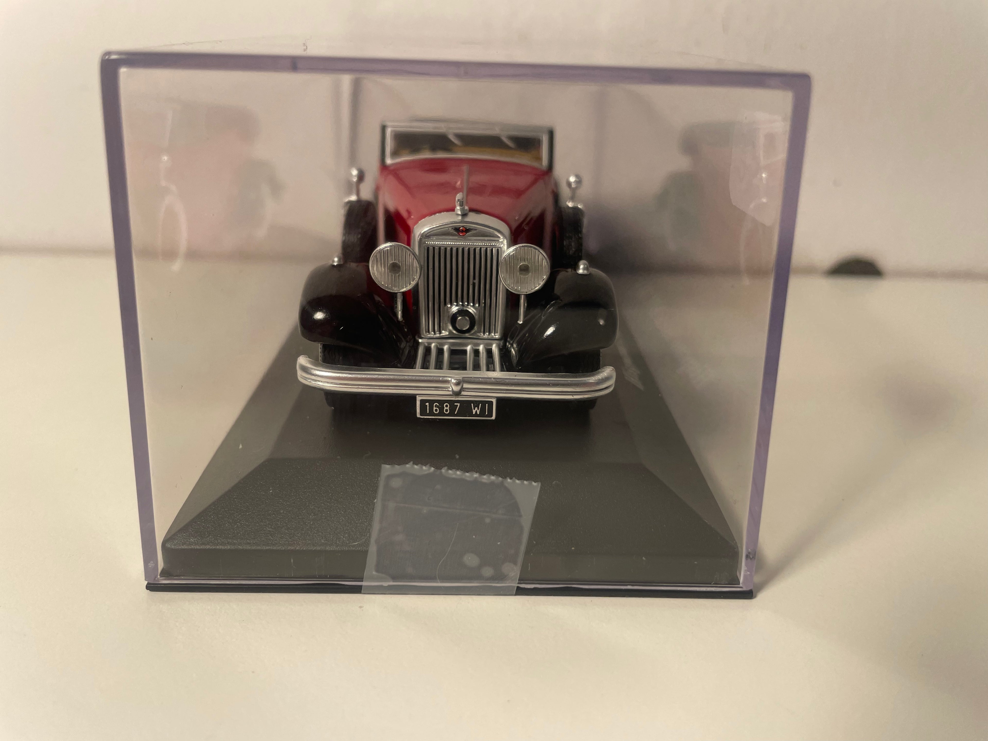 Hispano-Suiza H6C rouge foncé / bordeaux de 1934