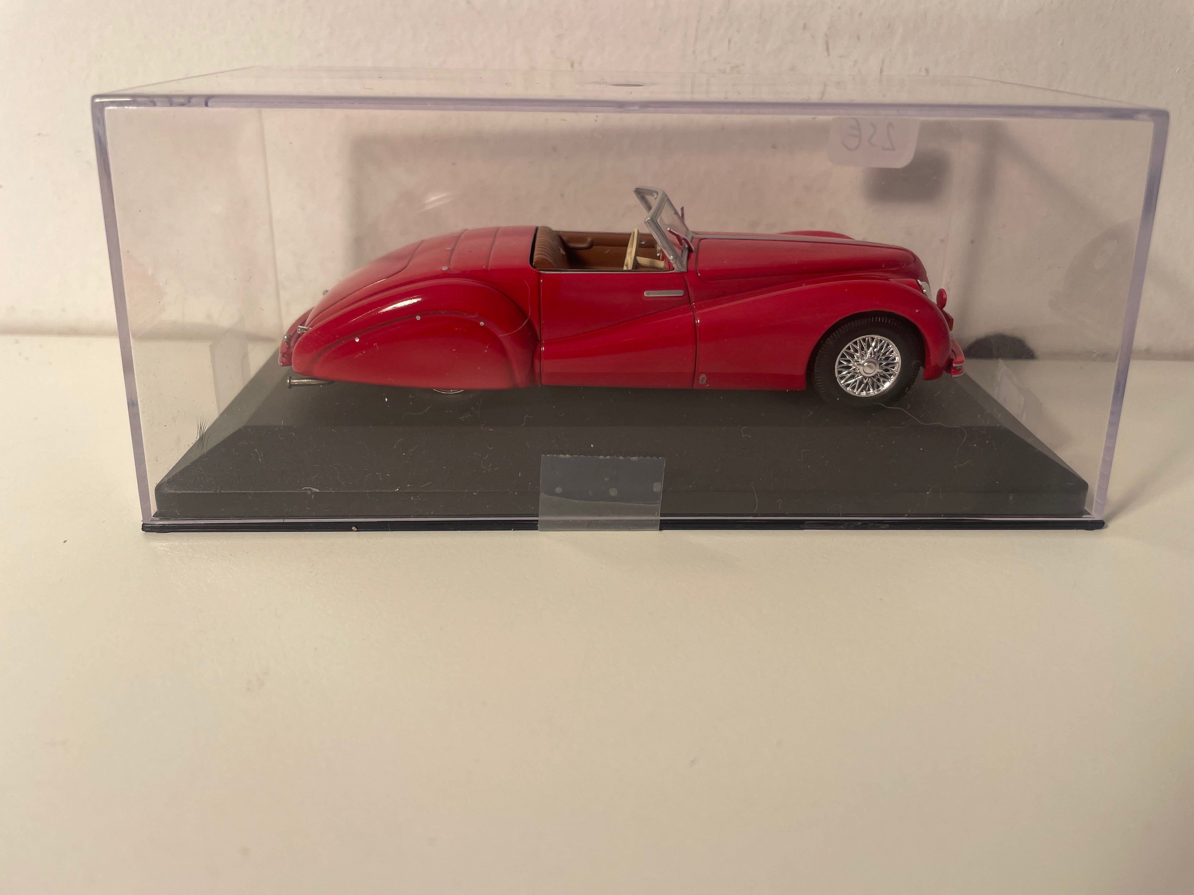 Alfa Romeo 2500S Touring rout aus 1939