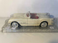 Chevrolet Corvette z 1953 roku w kolorze kremowo-beżowym (Solido w skali 1/18)