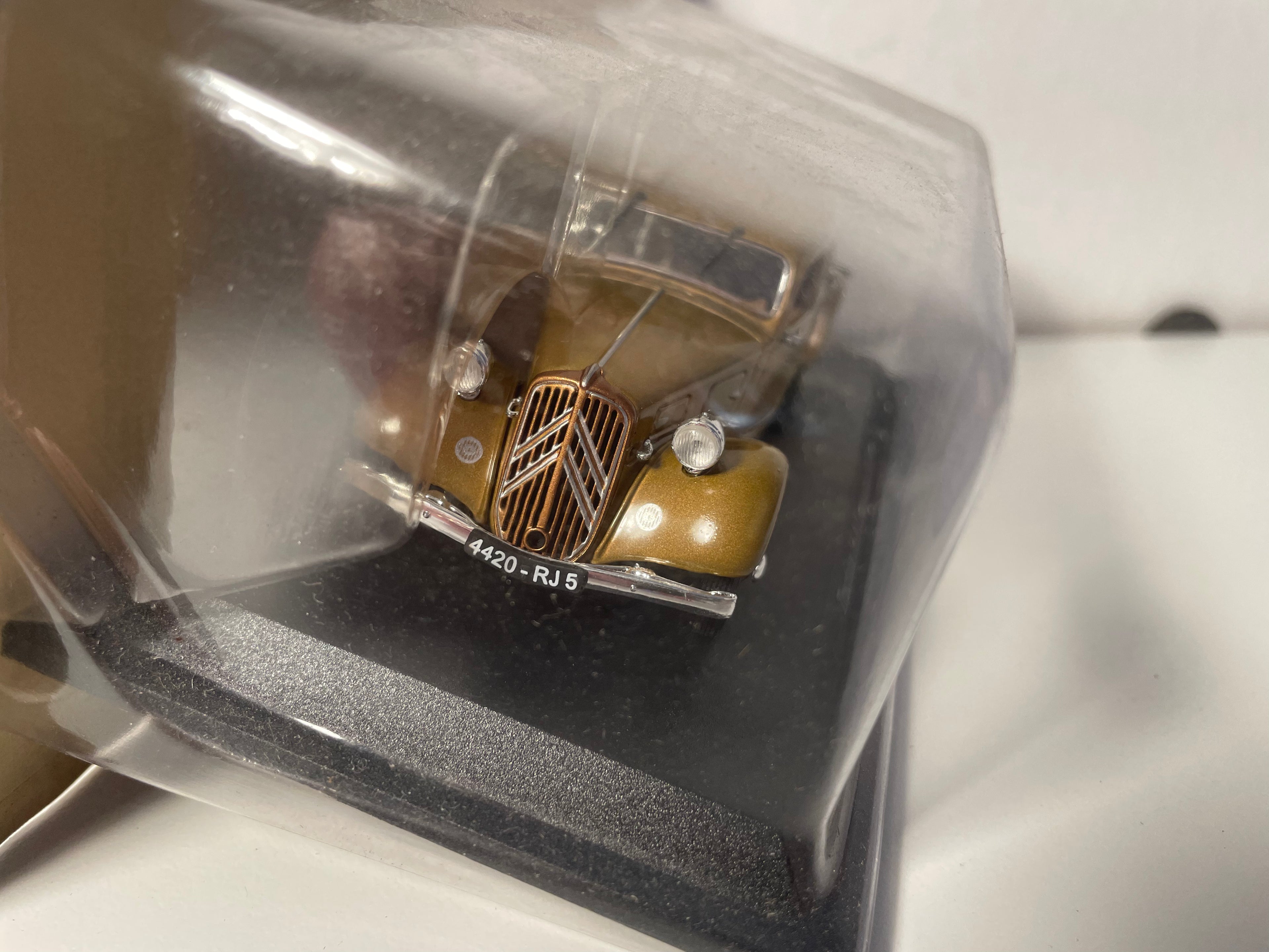 Citroën traction 11 A Limousine marron de 1936