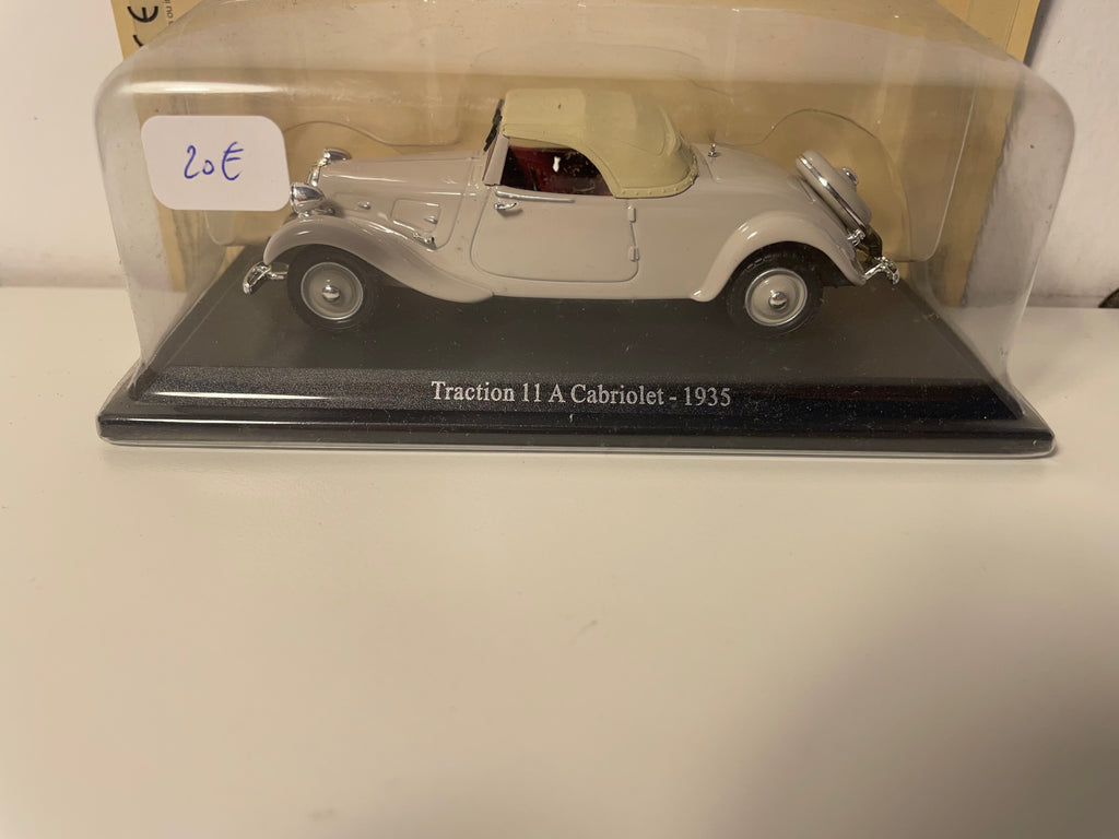 Citroën Traction 11 A Cabriolet Grau mit Beigen Verdeck aus 1935