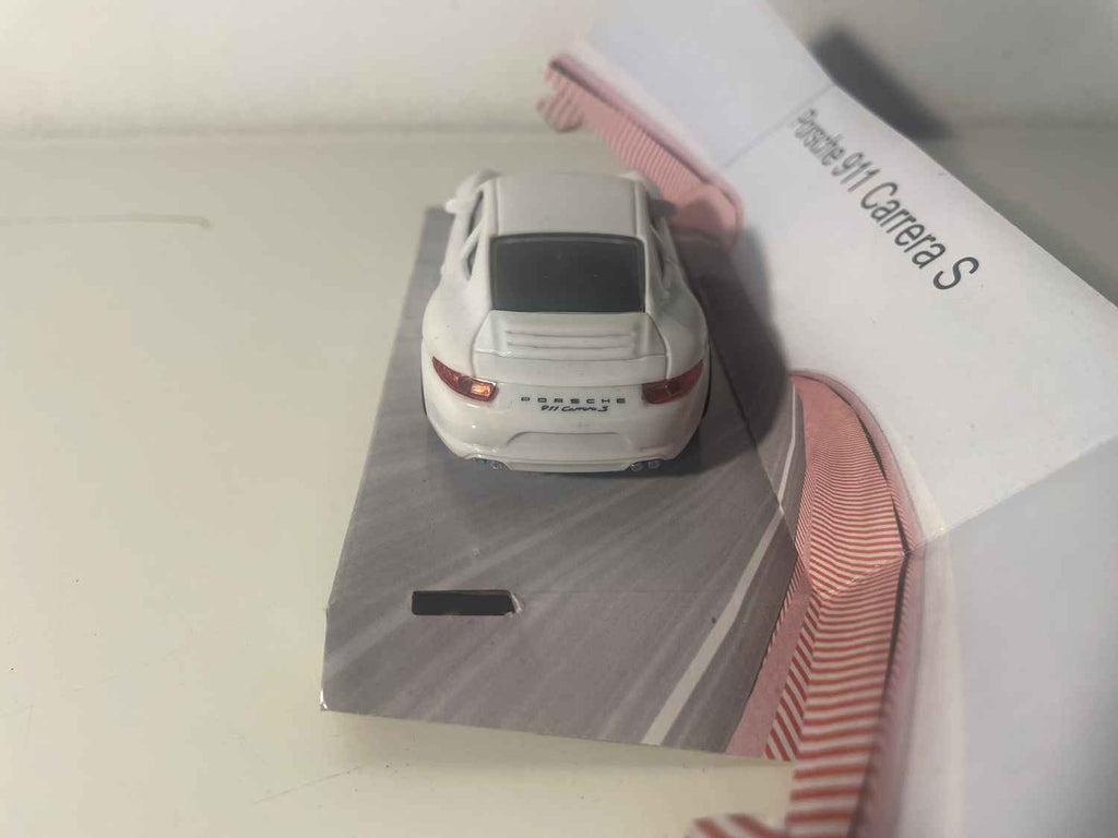 Porsche 911 Carrera S weiß - Mondo Motors