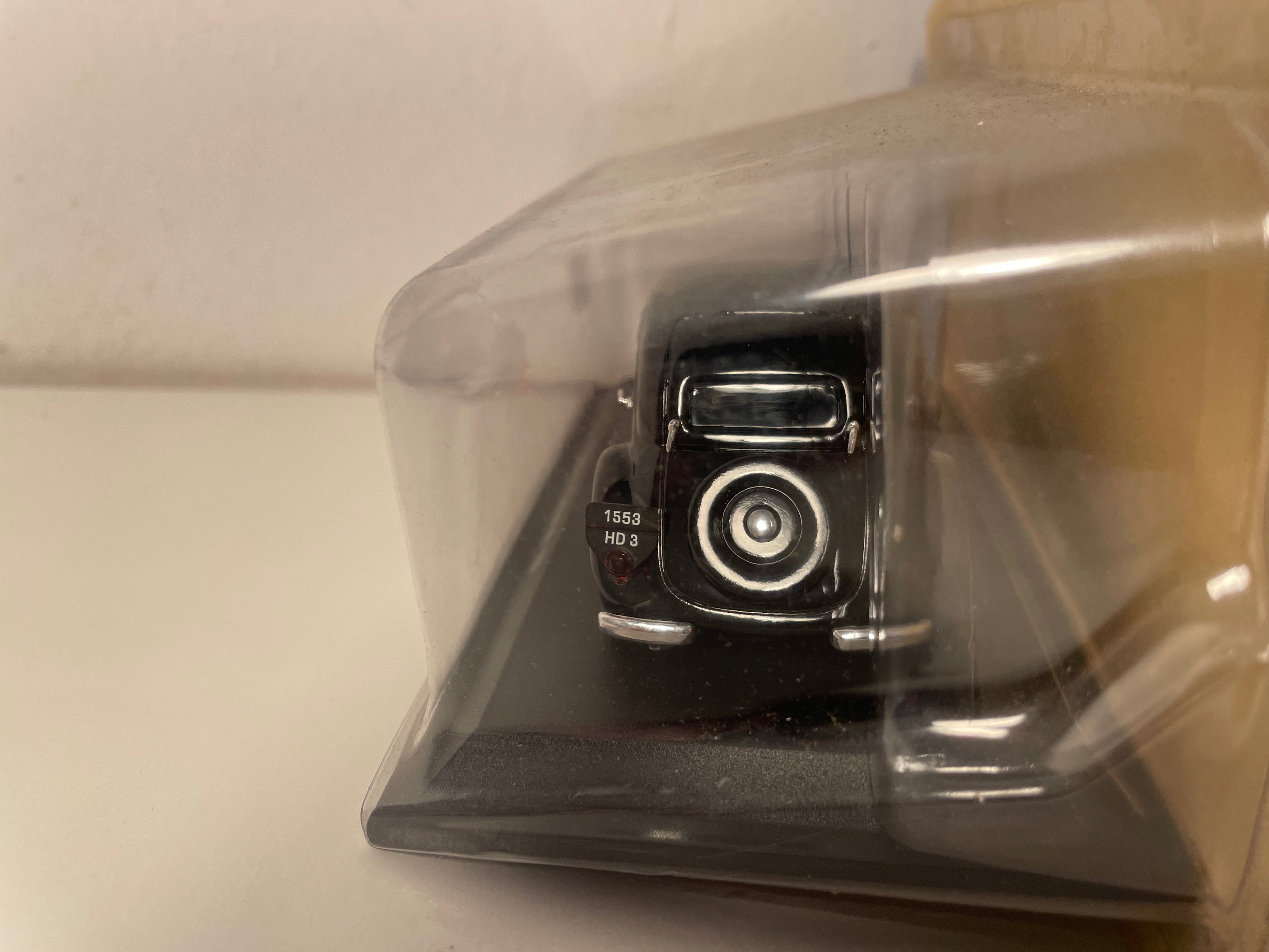 Citroën traction 11 commerciale noire de 1939