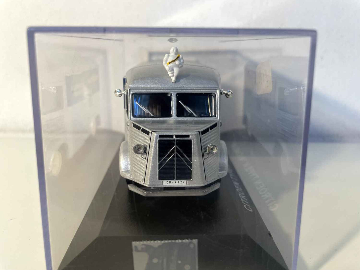Citroën Typ H grau MICHELIN (Plexi Box)