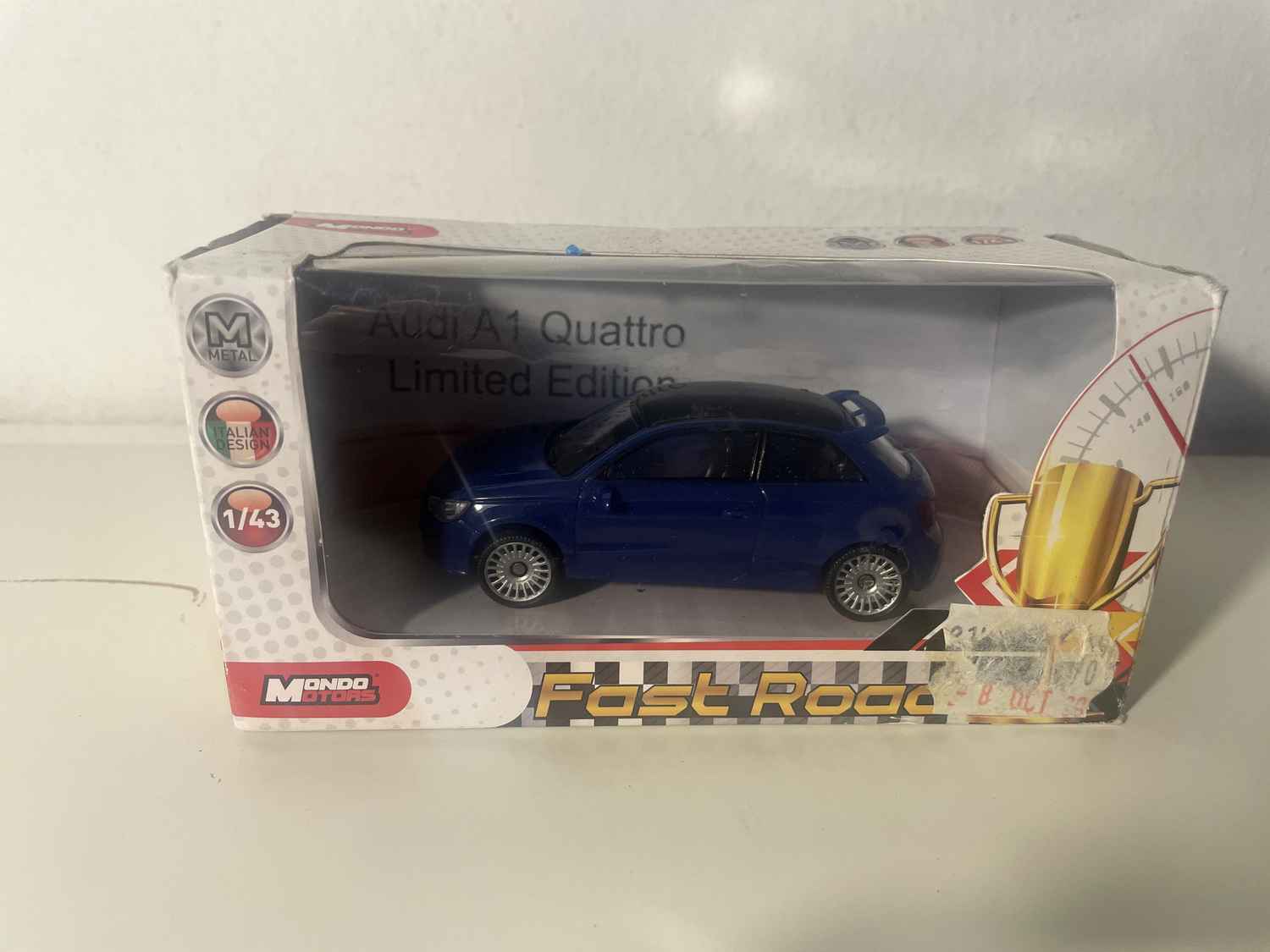 Audi A1 Quattro bleue - Mondo Motors
