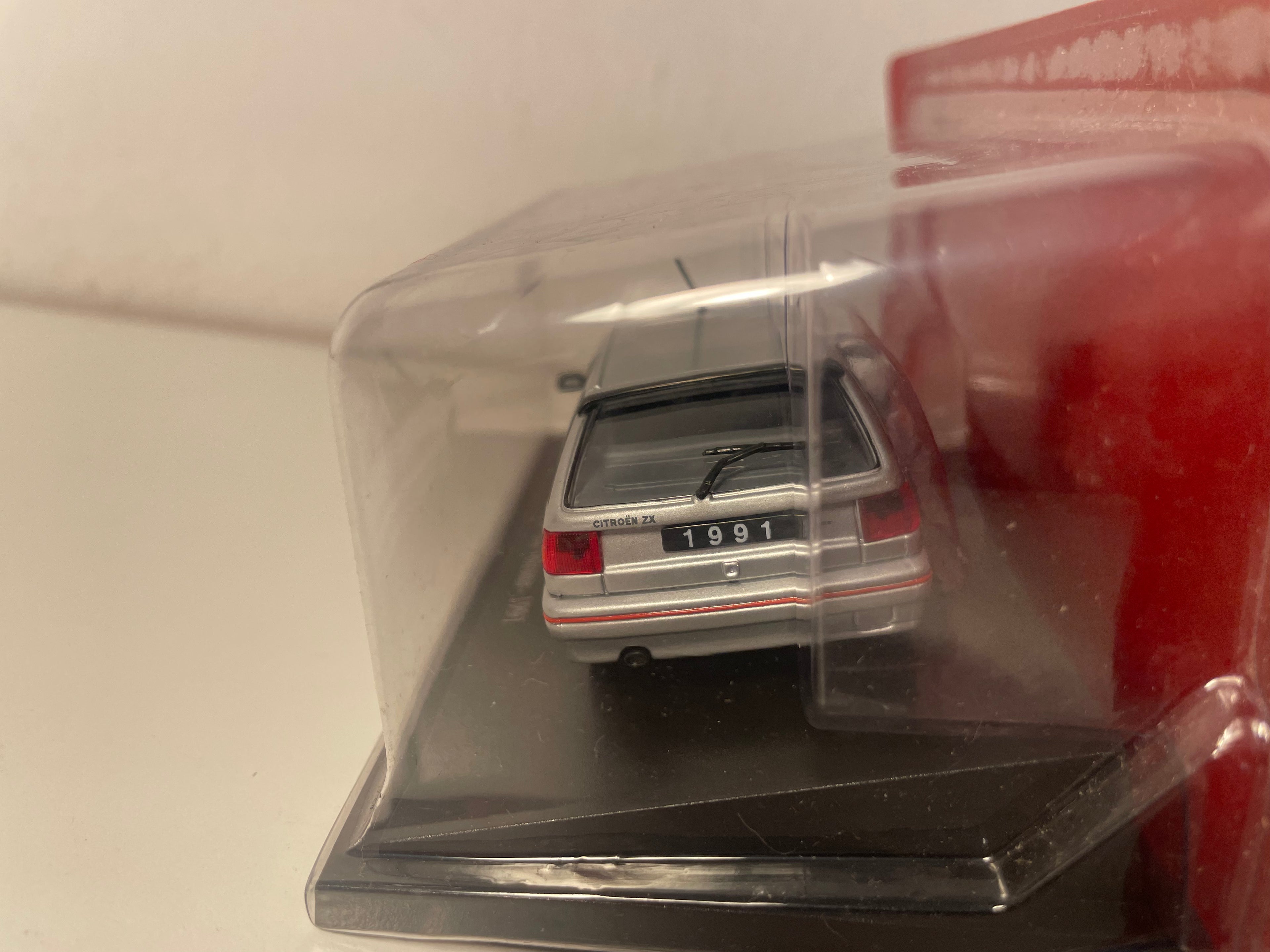 Citroën ZX Volcane grigia del 1991