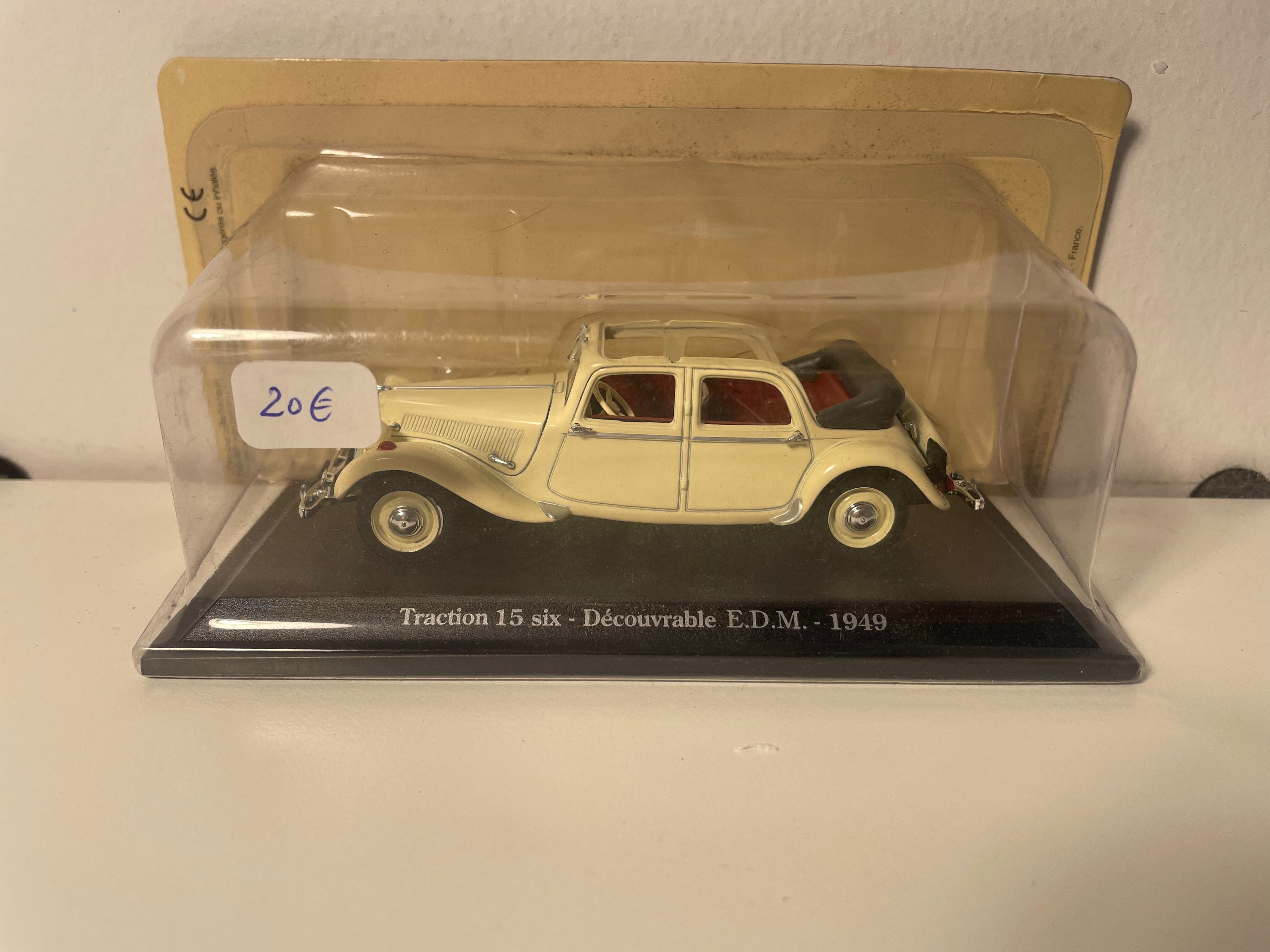 Citroën traction 15 six Découvrable E.D.M. beige/crème? de 1949