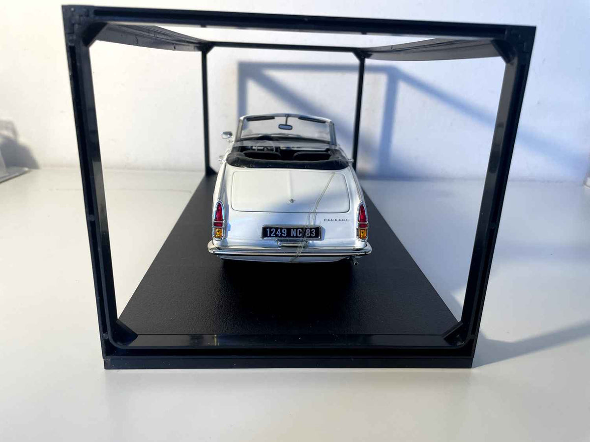 Peugeot 404 Cabriolet off-white (Skala 1/18) - Norev