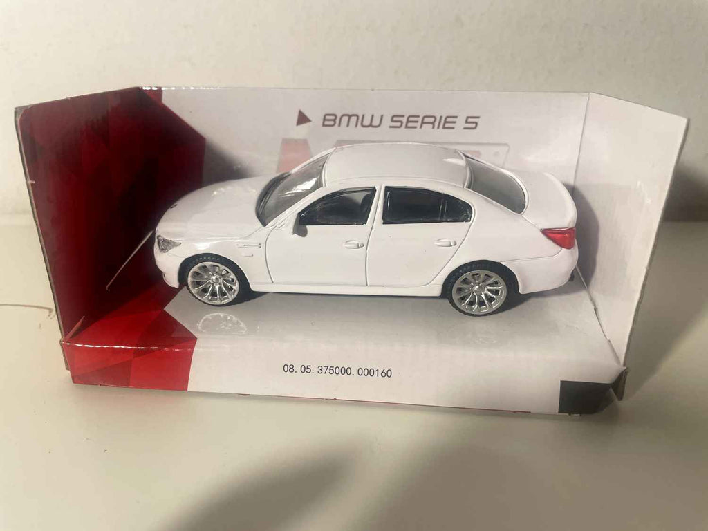 BMW Serie 5 wäiss - Mondo Motors