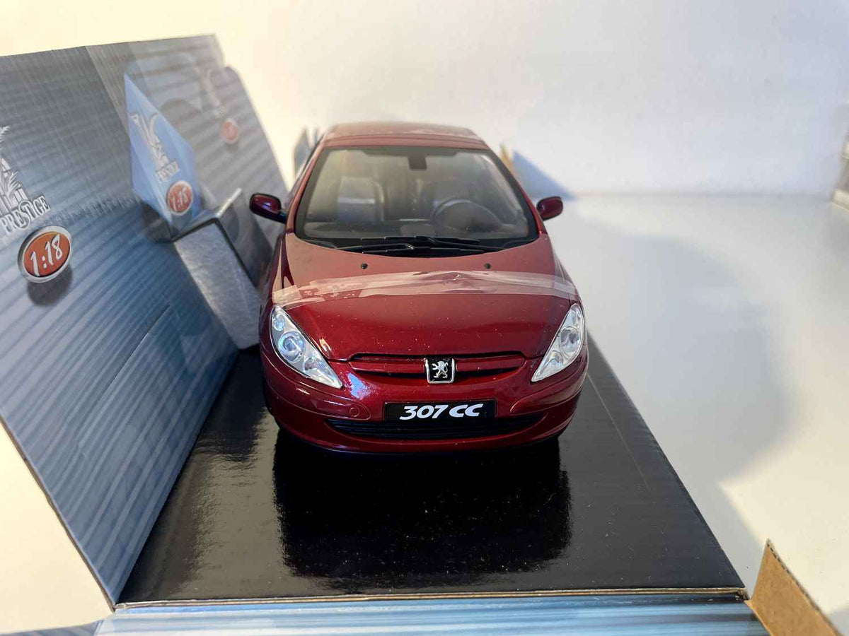 Peugeot 307 CC Bordeaux (Solido referentie 8148) - Schaal 1/18