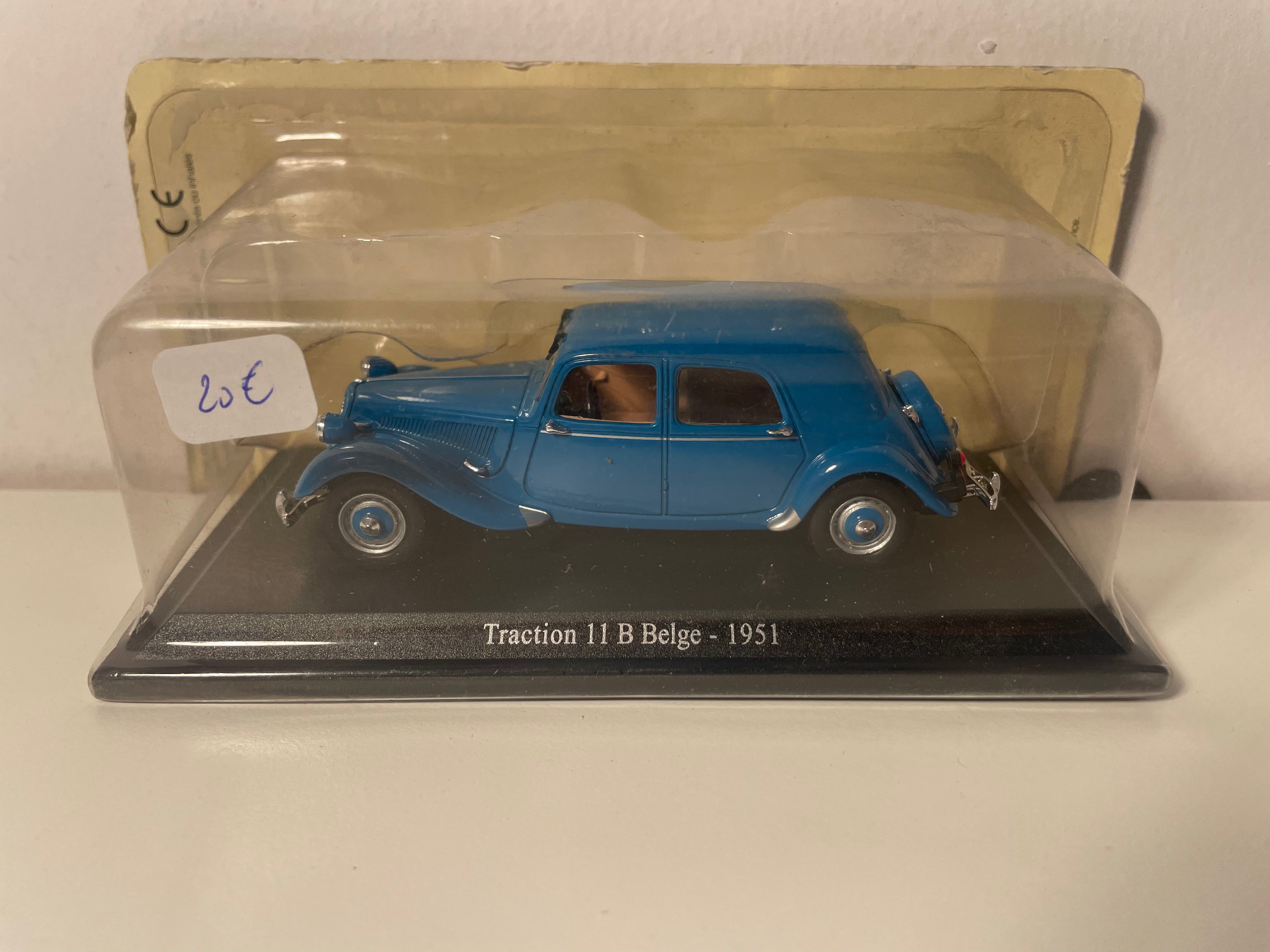 Citroën traction 11 B Belge bleue? de 1951
