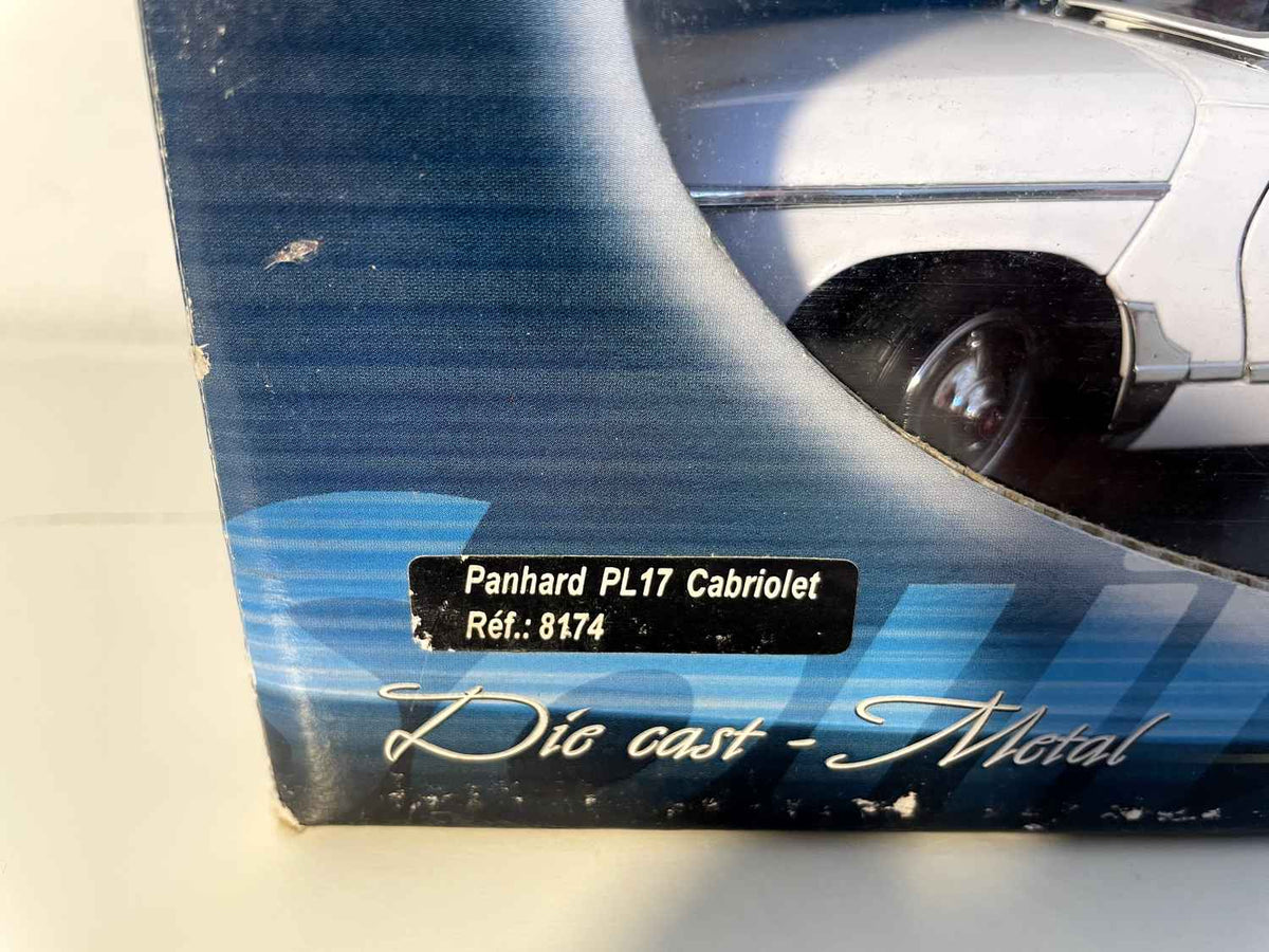 Panhard PL 17 cabriolet blanche (Solido référence 8174) - Echelle 1/18ème