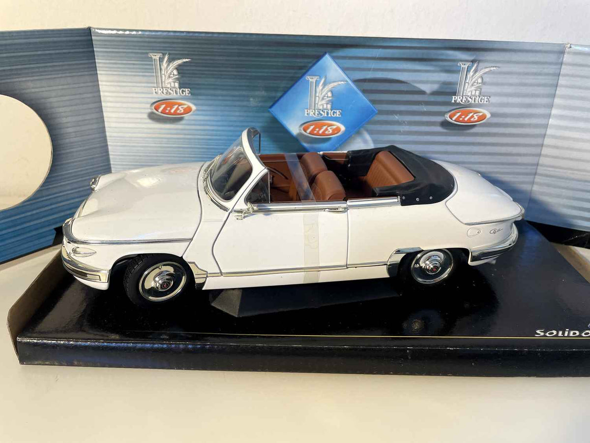 Panhard PL 17 cabriolet blanche (Solido référence 8174) - Echelle 1/18ème