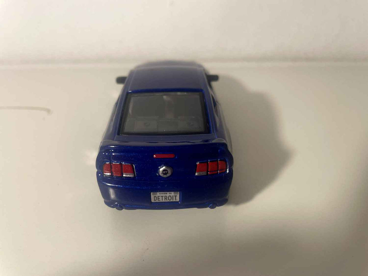 Ford Mustang GT bleue de 2006 - Burago (voiture américaine)