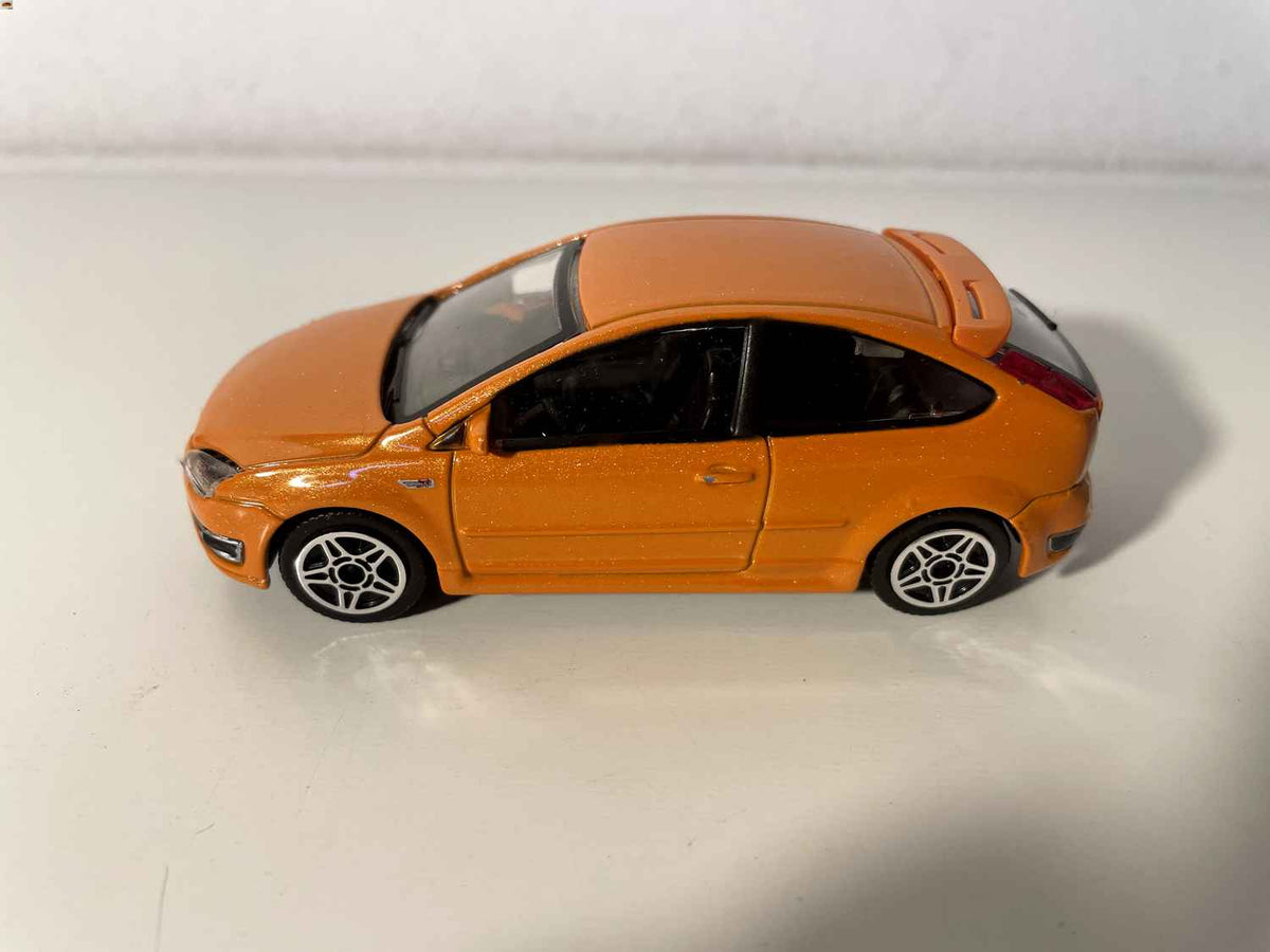 Ford Focus ST orange - Burago