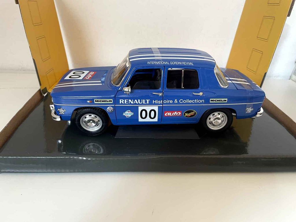 Renault 8 Gordini 1300 niebieski numer 00 (skala 1/18) - Solido (Renault)