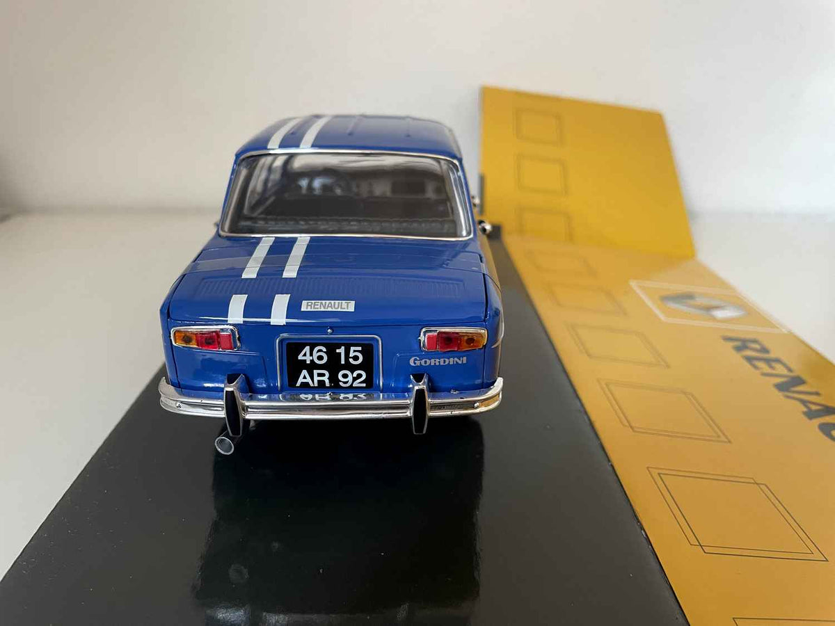 Renault 8 Gordini 1300 niebieski numer 00 (skala 1/18) - Solido (Renault)